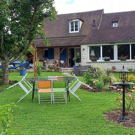 Re Pause Pieds Du Four D'En Haut Bed & Breakfast Morienval Exterior photo